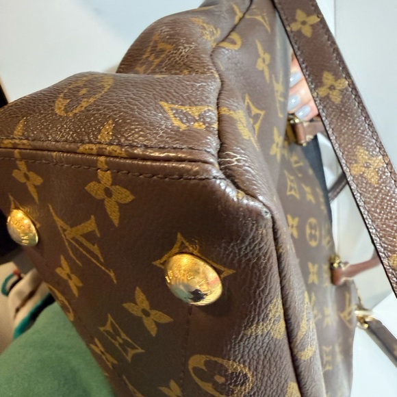Louis Vuitton Brown Monogram Pallas Shoulder Bag MM - Picture 8 of 16